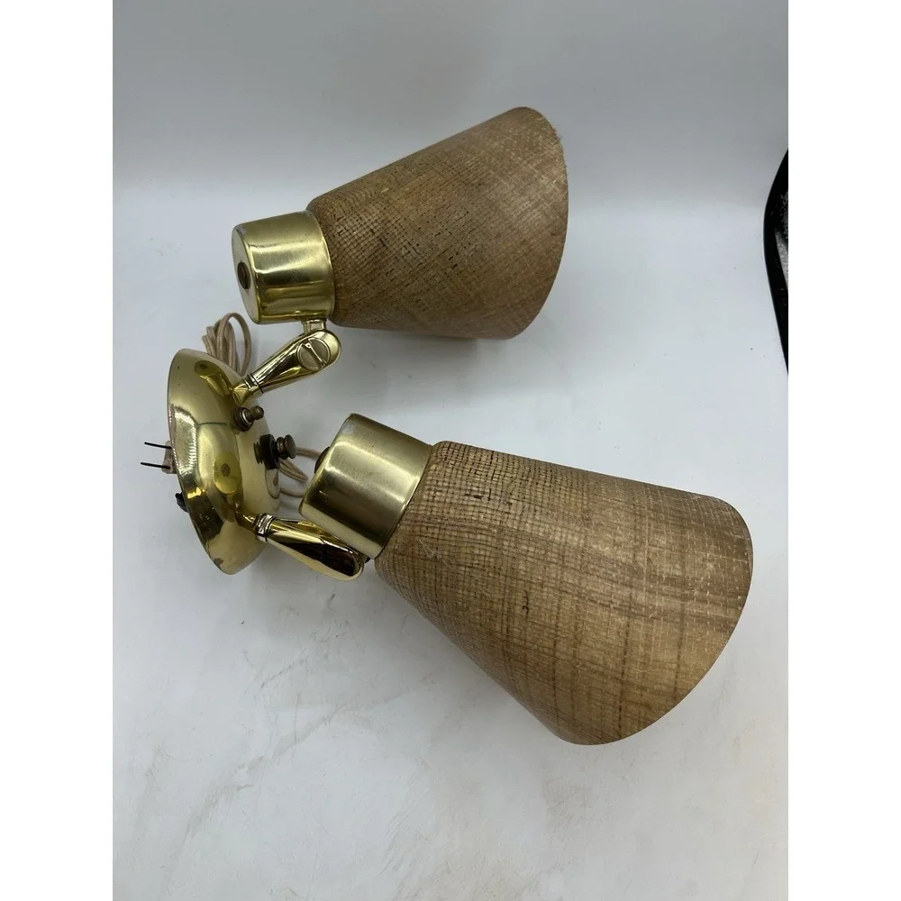 Vintage MCM 1960s Underwriter Laboratories Double Wall mount French Sconce Lamp